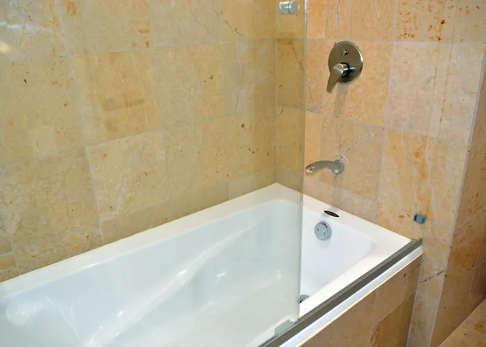 Armonik By Casanevo Hotel 3*